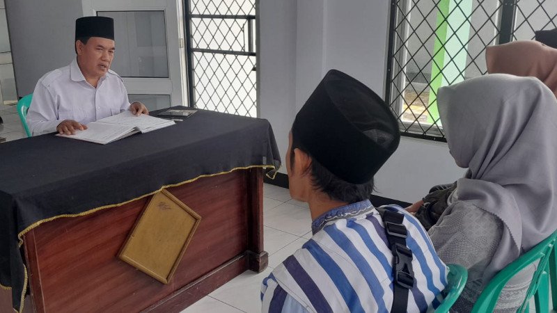 Penghulu KUA Kecamatan Merigi bagikan Tips Mewujudkan Keluarga Harmonis yang di Ridhai Allah