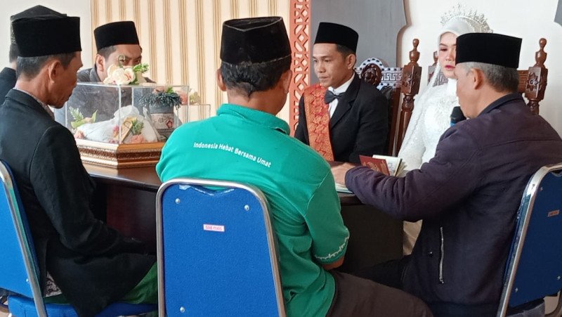 Waspada Perceraian, Penghulu KUA Selebar Sampaikan Tugas dan Fungsi Suami Istri