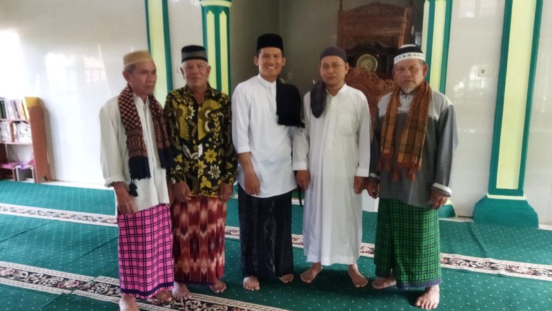 Safari Jum'at Kepala KUA Kec. Muara Kemumu Sampaikan 3 Wujud Mensyukuri Nikmat Kemerdekaan
