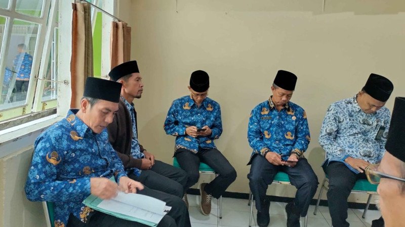 Pentingnya Sinergi: Kepala KUA Curup Utara Ikuti Rakor Bimas Islam