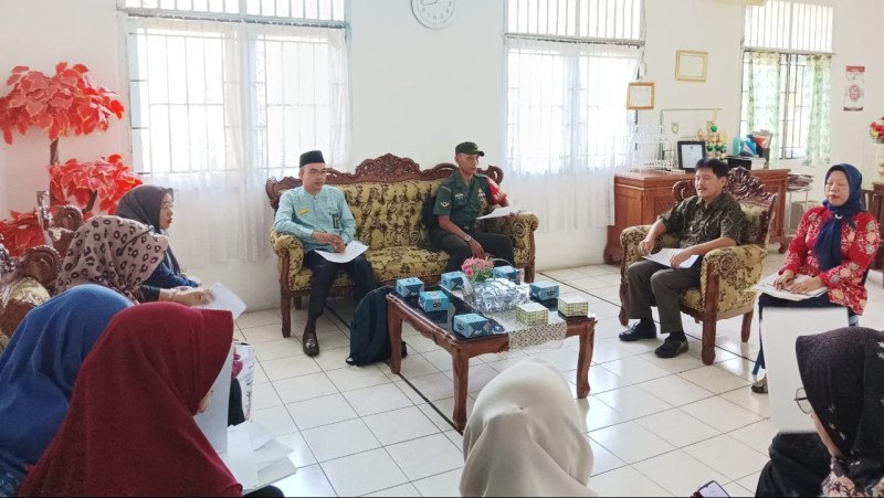 Kepala KUA Kota Manna Hadiri Minilok Stunting
