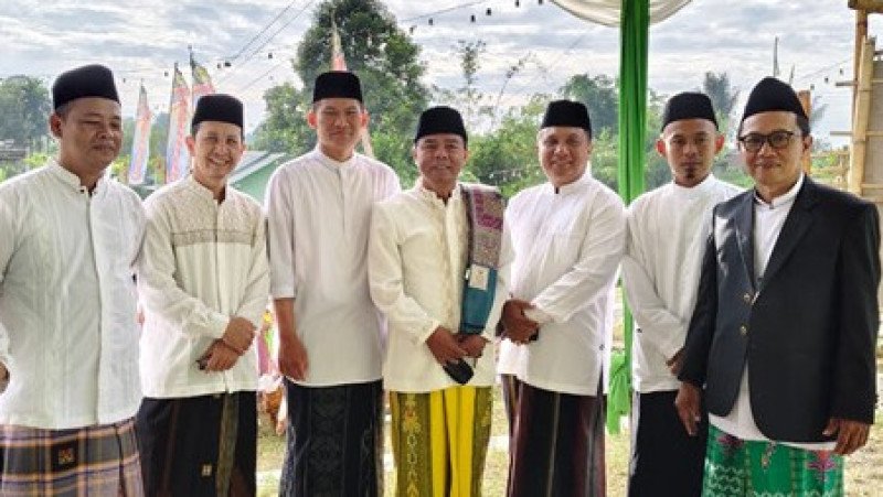 Kepala KUA Muara Kemumu Menghadiri Apel Hari Santri Ke-X Tahun 2024