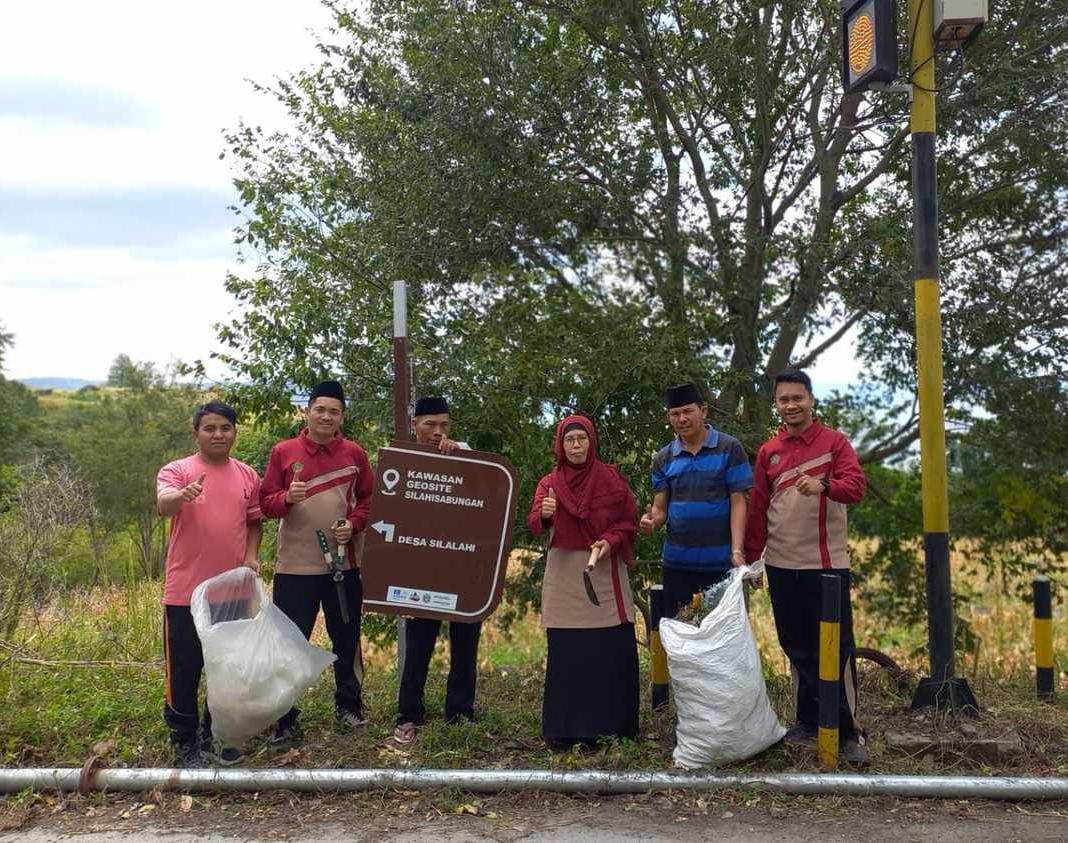 Persiapan Revalidasi Kaldera Toba UNESCO, KUA Silahisabungan Gotong Royong Bersama Fokopimcam