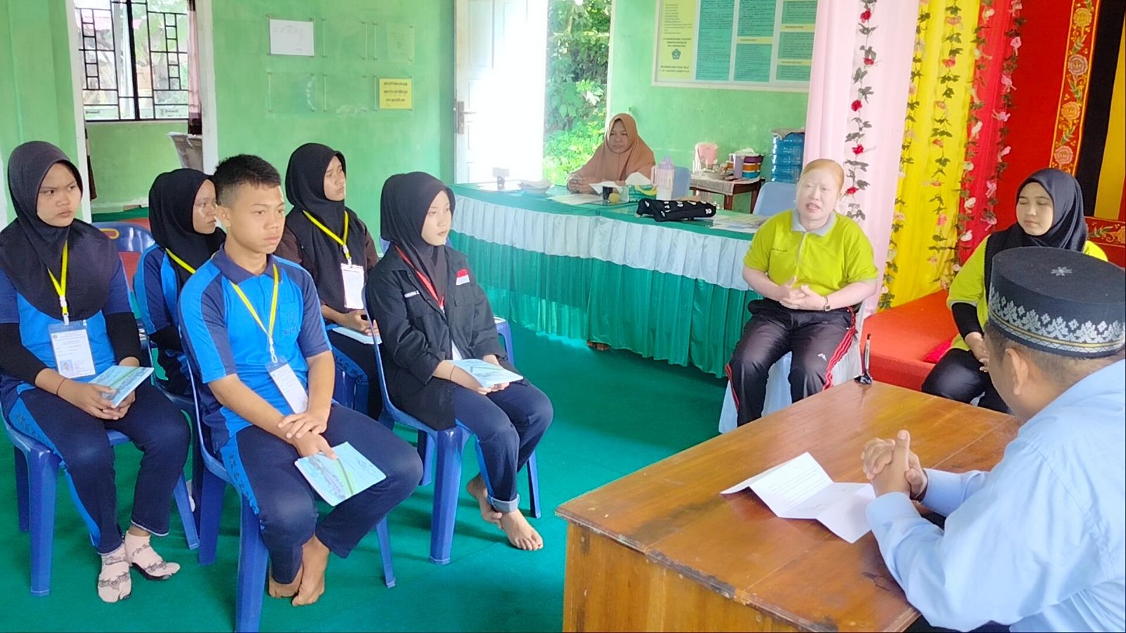 KUA Pulau-Pulau Batu Jalin Kerjasama dengan SMKN 2 Lewat Program Prakerin