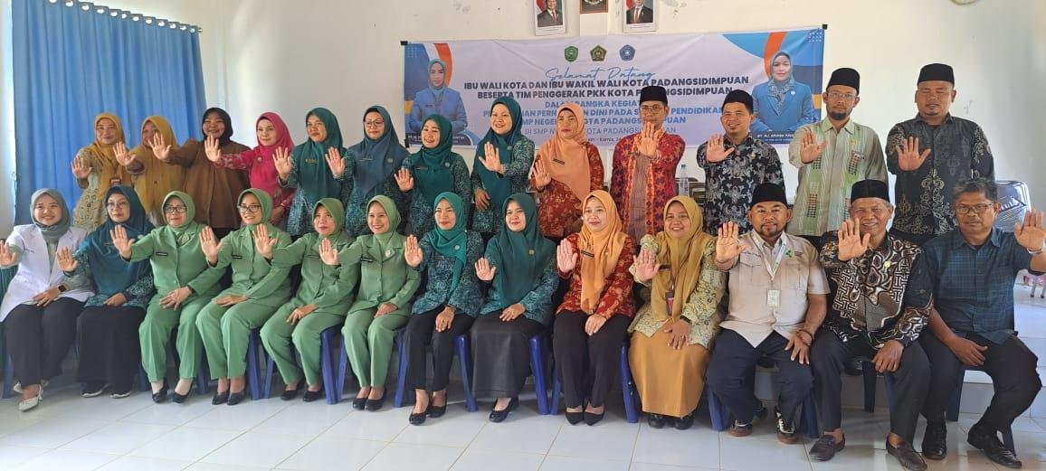 KUA PSP. Tenggara Bersama TP.PKK Kota Padangsidimpuan Lakukan Pencegahan Pernikahan Dini 