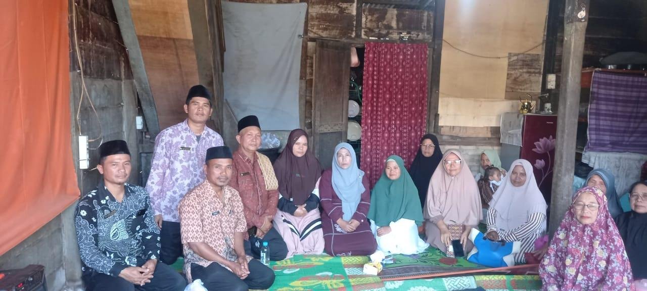 Hadiri Pertemuan Rutin Majelis Taklim : Ka. KUA Lae Parira Ingatkan Selalu Bersyukur