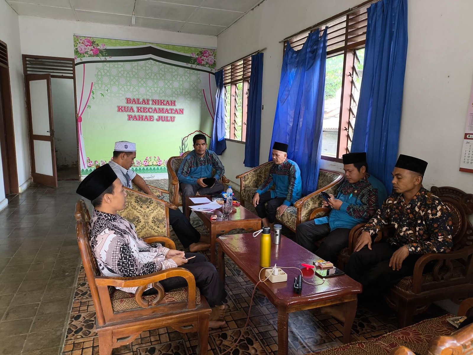 KUA Pahae Julu Gelar Rapat Koordinasi Bersama Pegawai dan Penyuluh