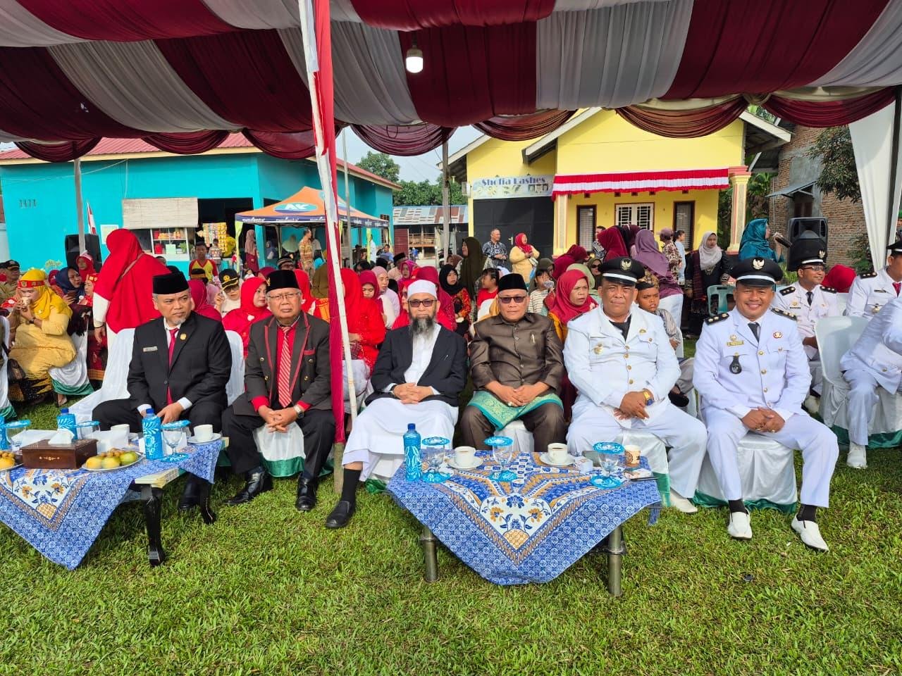 Kepala KUA Batang Kuis Pimpin Doa HUT RI ke-80 di Desa Tanjung Sari Batang Kuis