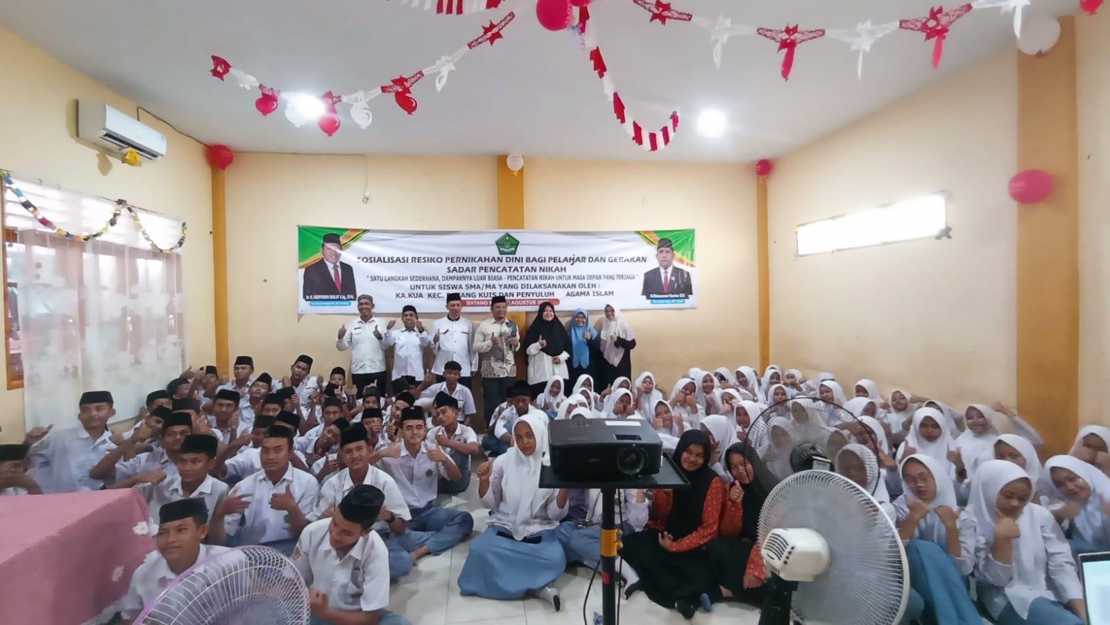 KUA Batang Kuis Sosialisasi BRUS dan GAS Pencatatan Nikah di MA Yayasan Pendidikan Islamiyah Batang Kuis