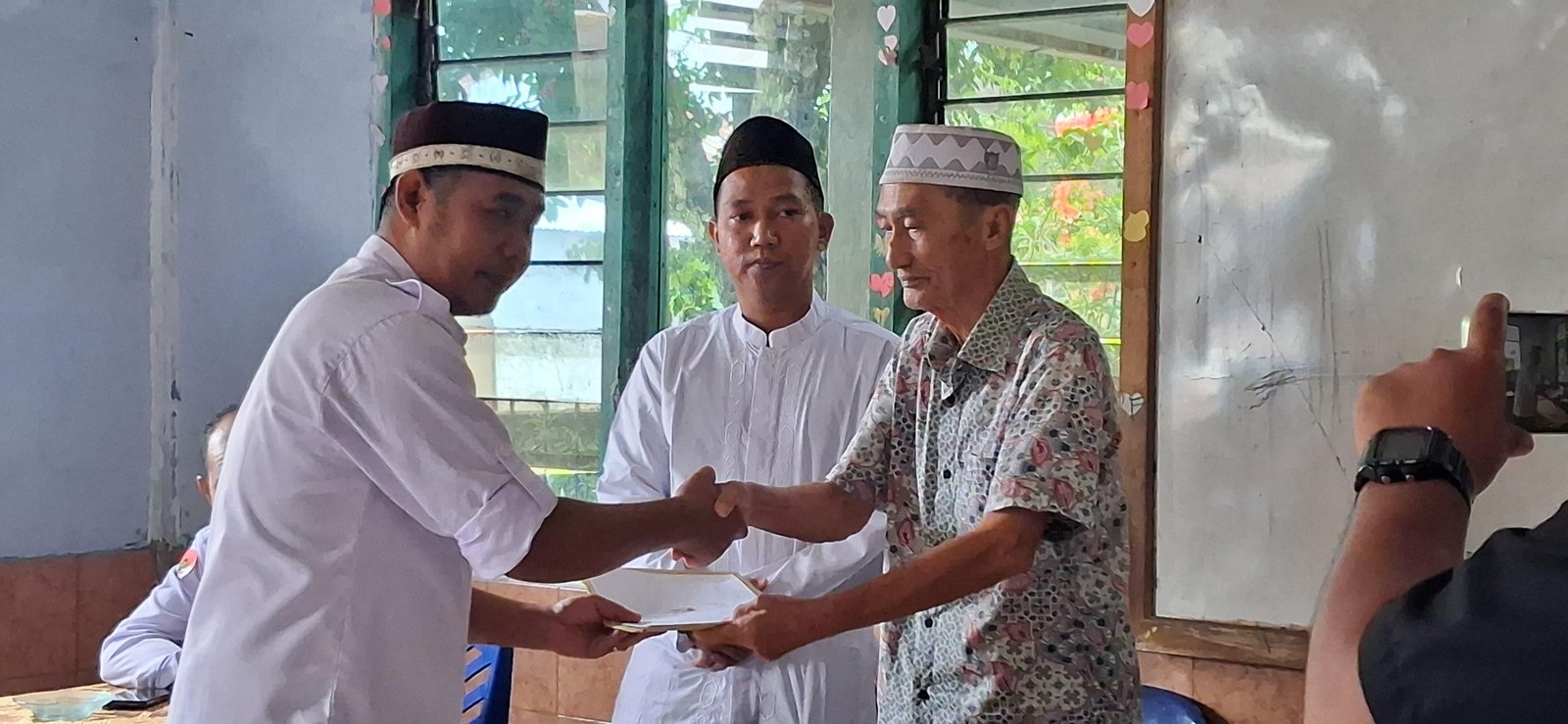 KUA Pulau Pulau Batu Hadiri Undangan Serah Terima Jabatan Yayasan Pendidikan Muhammadiyah Pulau Tello