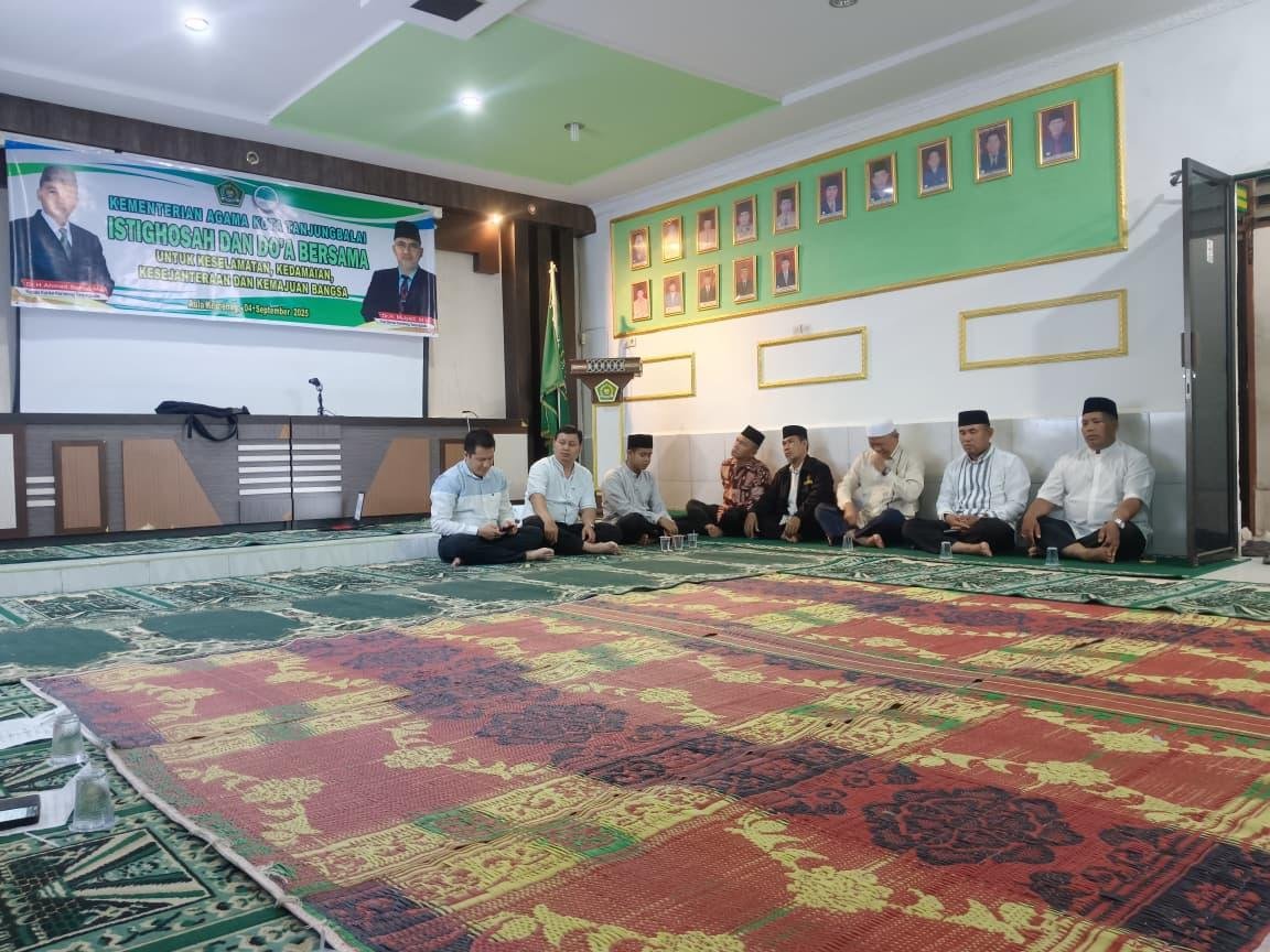 KUA Sei Tualang Raso Ikuti Zoom Bersama Menteri Agama di Aula Kemenag Tanjugbalai