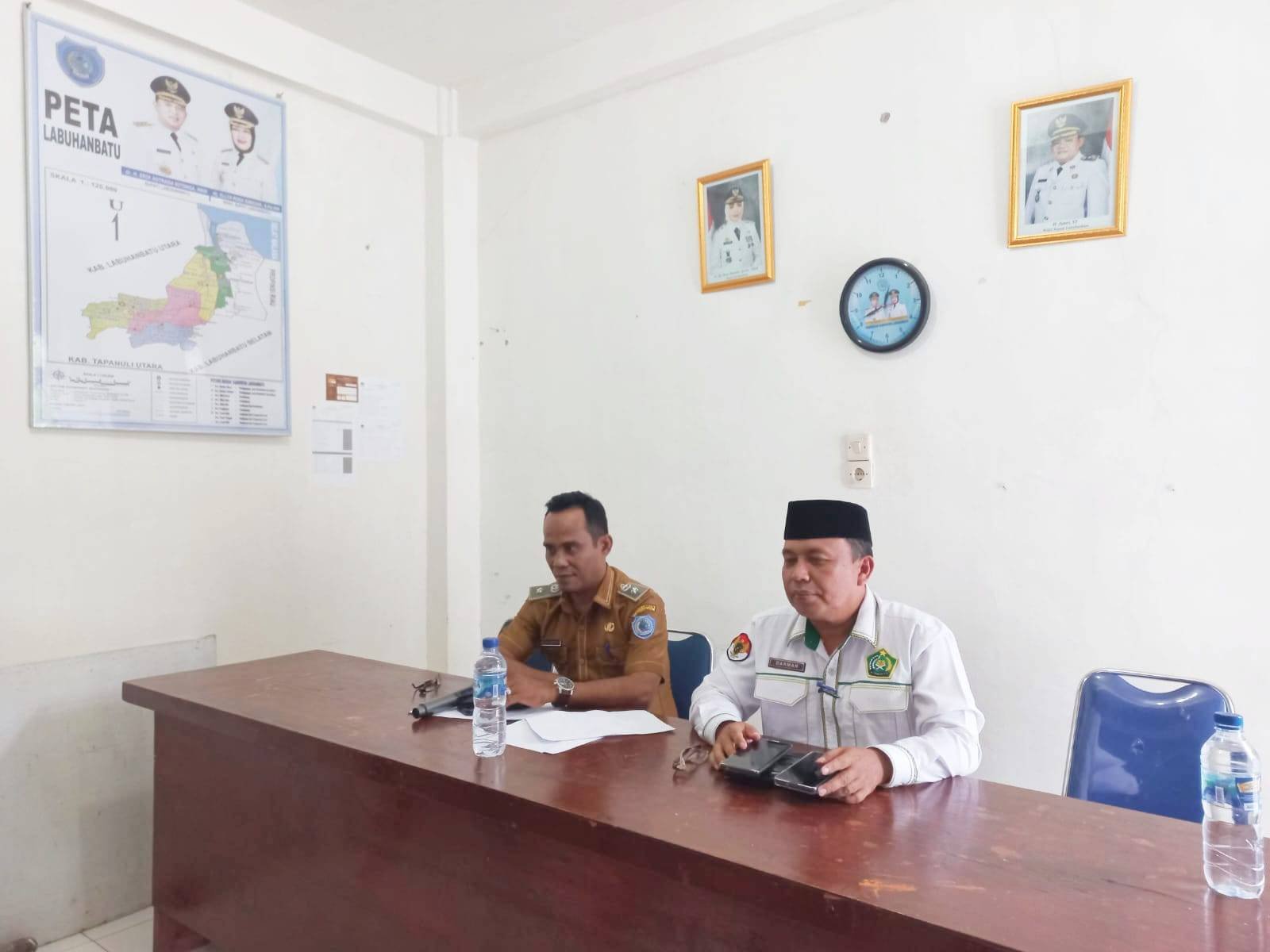 KUA Rantau Utara Sosialisasi Gerakan Sadar Pencatatan Nikah di Kelurahan Rantauprapat