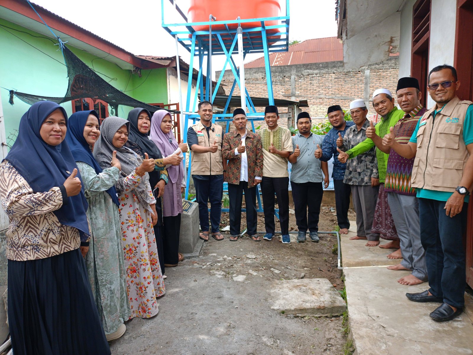 KUA Tigabinanga Menerima Wakaf Air bersih YBM PLN Sumbagut-Aceh