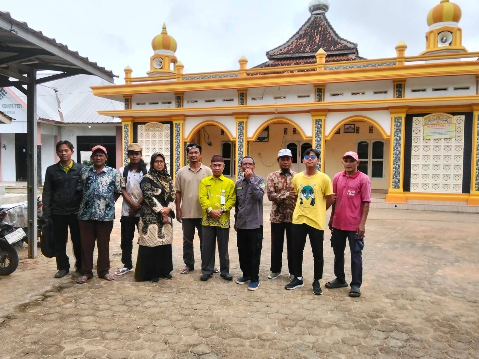 KUA Sekampung Dampingi BPN dalam Pengukuran 11 Bidang Tanah Wakaf