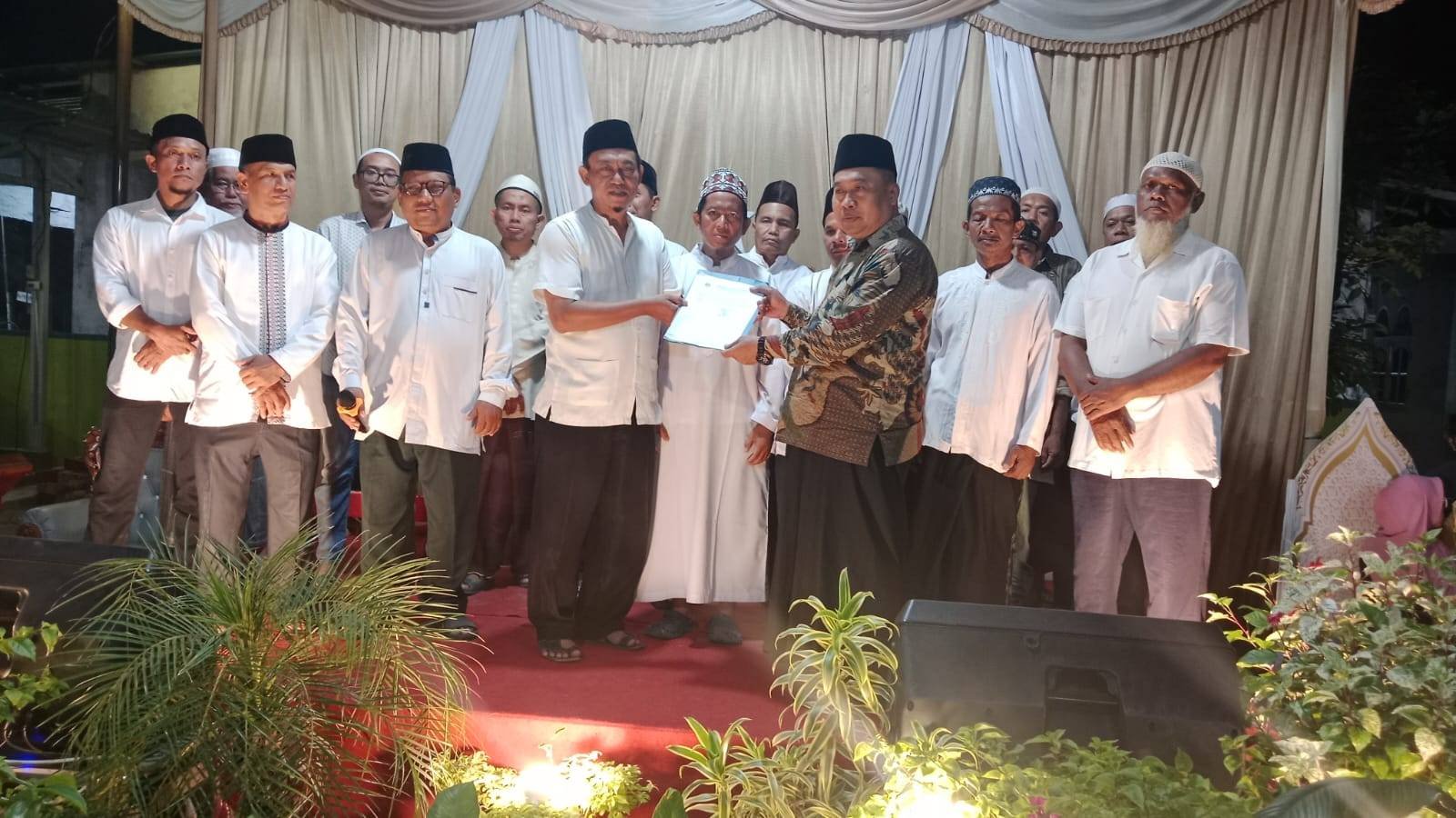 Kepala KUA Percut Sei Tuan Kukuhkan Pengurus BKM dan Sosialisasi GAS