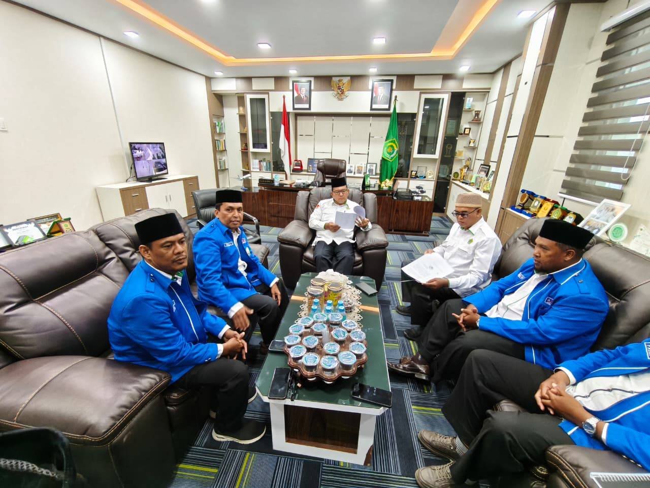 Kakanwil Kemenag Aceh Terima Audiensi PW APRI Aceh Periode 2025–2029