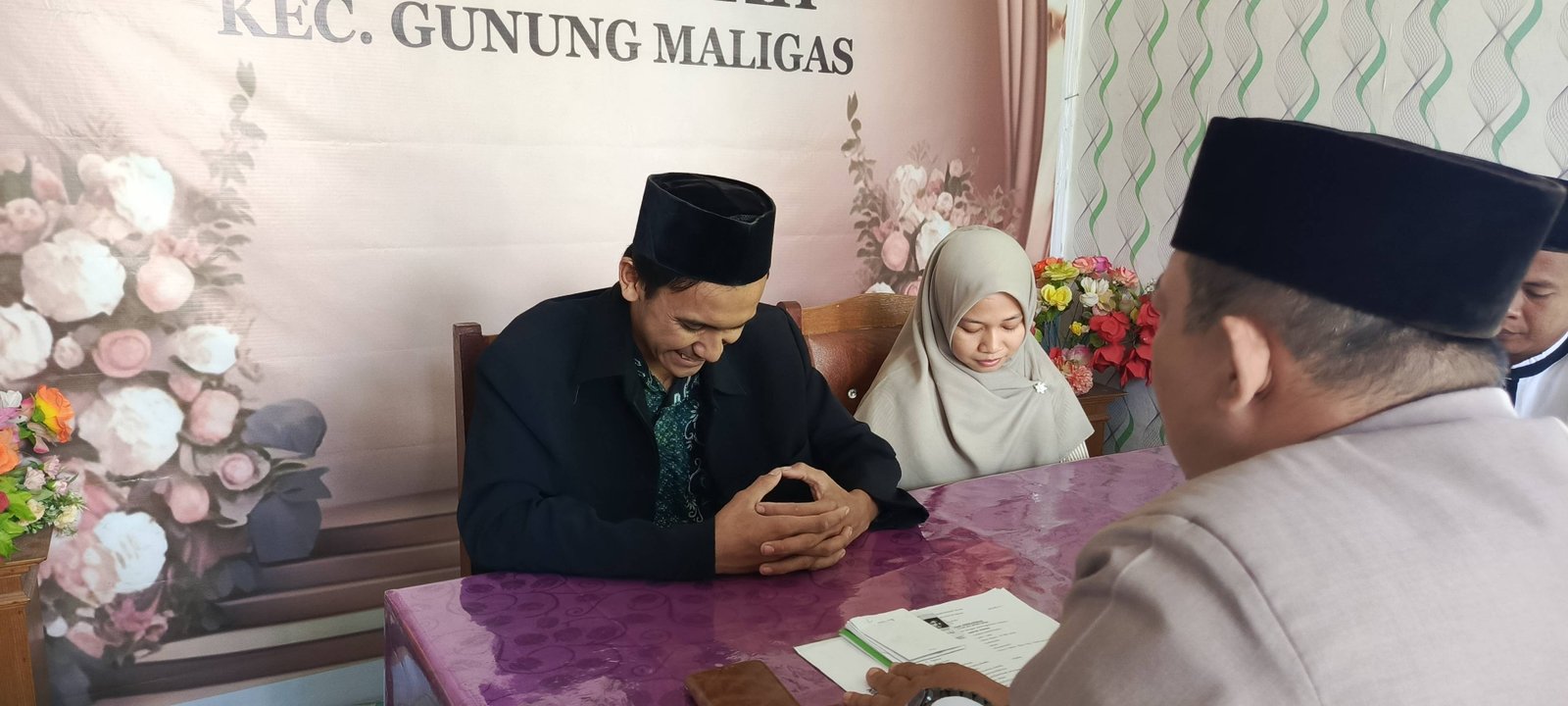 Ka. KUA Gunung Maligas Melaksanakan Bimbingan Perkawinan bersama Penyuluh Agama