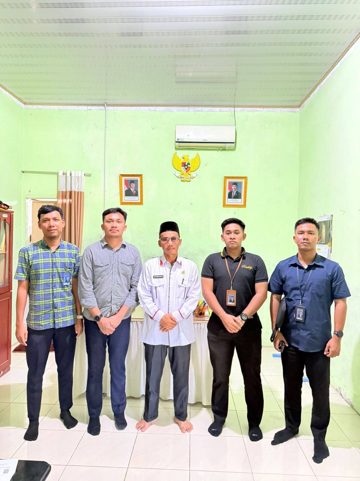 Kepala KUA Sei Rampah Terima Kunjungan Timpora Kantor Imigrasi Medan 