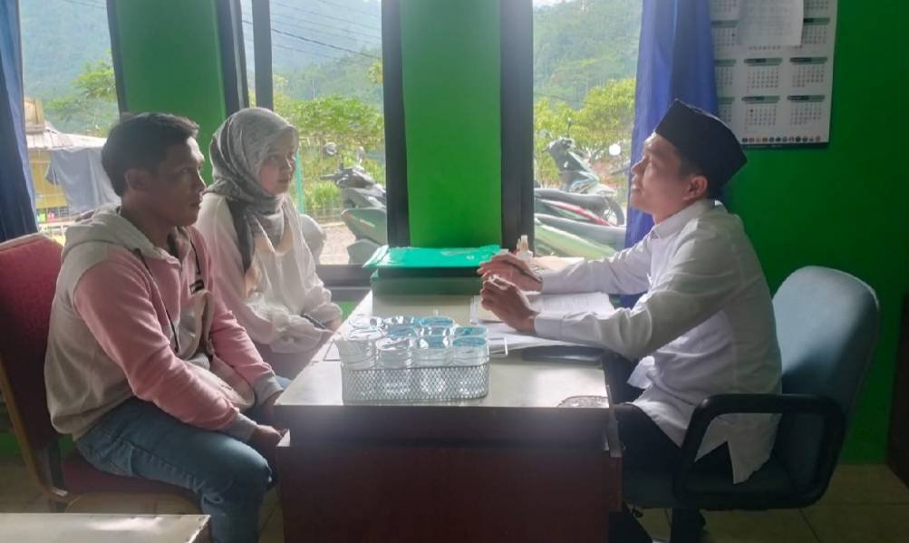 CPNS Penghulu KUA Pandanarum Berikan Bimbingan Perkawinan: Siapkan Calon Pengantin secara Mental dan Spiritua