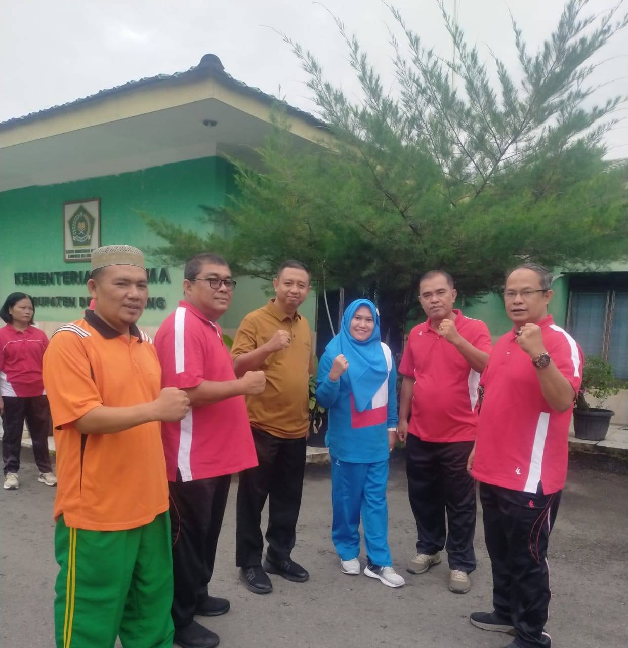 Kepala KUA Lubuk Pakam Ikuti Apel dan Senam Bersama di Kemenag Deli Serdang