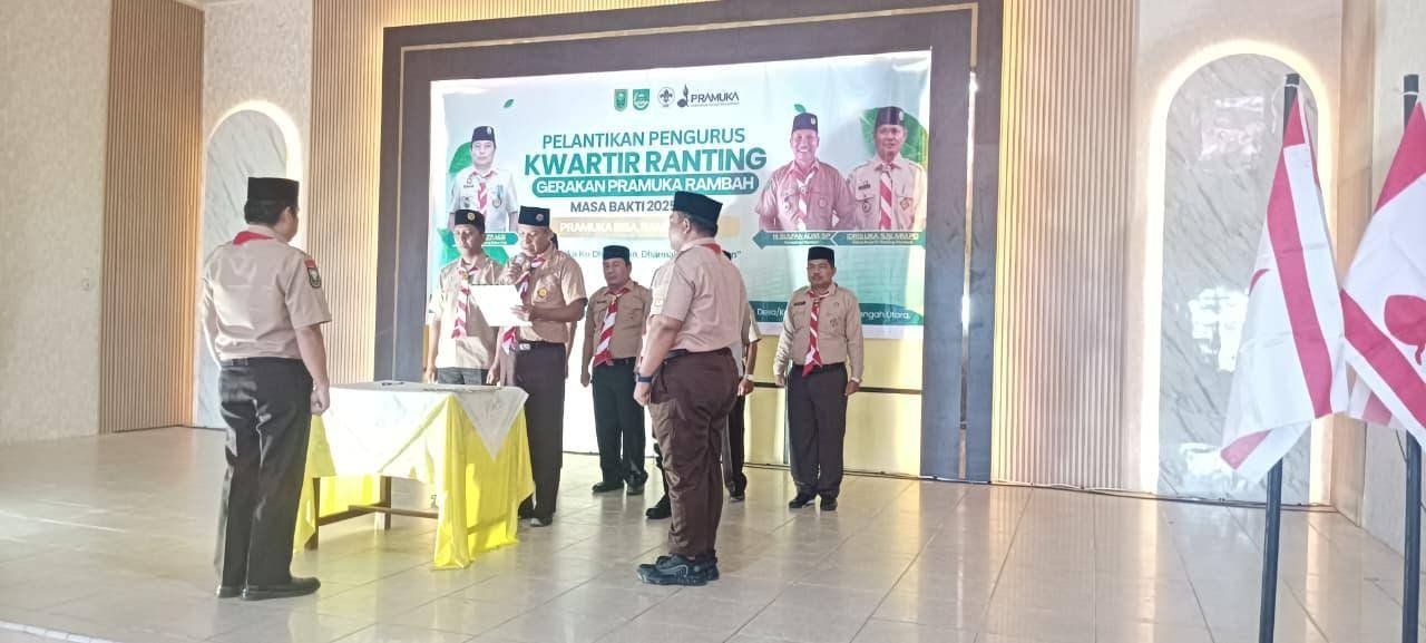 Ka. KUA Rambah H. Gustaman Ikuti Pelantikan Pengurus Majelis Pembimbing Ranting Pramuka Rambah Masa Bakti 2025–2028