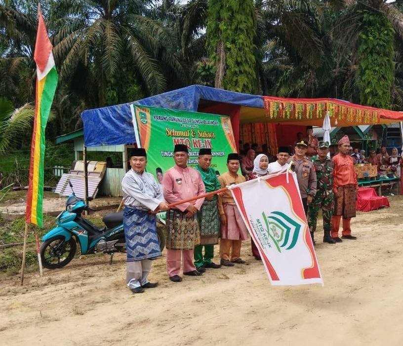 Ka. KUA Rambah Hilir Meriahkan Pelepasan Pawai Taaruf MTQ IX Tingkat Kecamatan