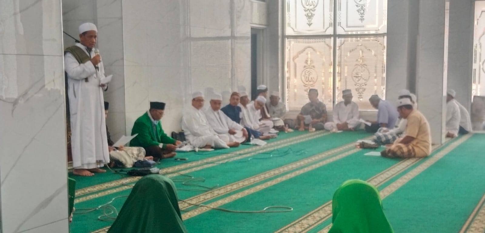 Ka KUA Kecamatan Panei Sampaikan Kajian Kewajiban Istri pada Lembaga Pembinaan Pasca Haji Aljam’iyatul Washliyah Pematangsiantar