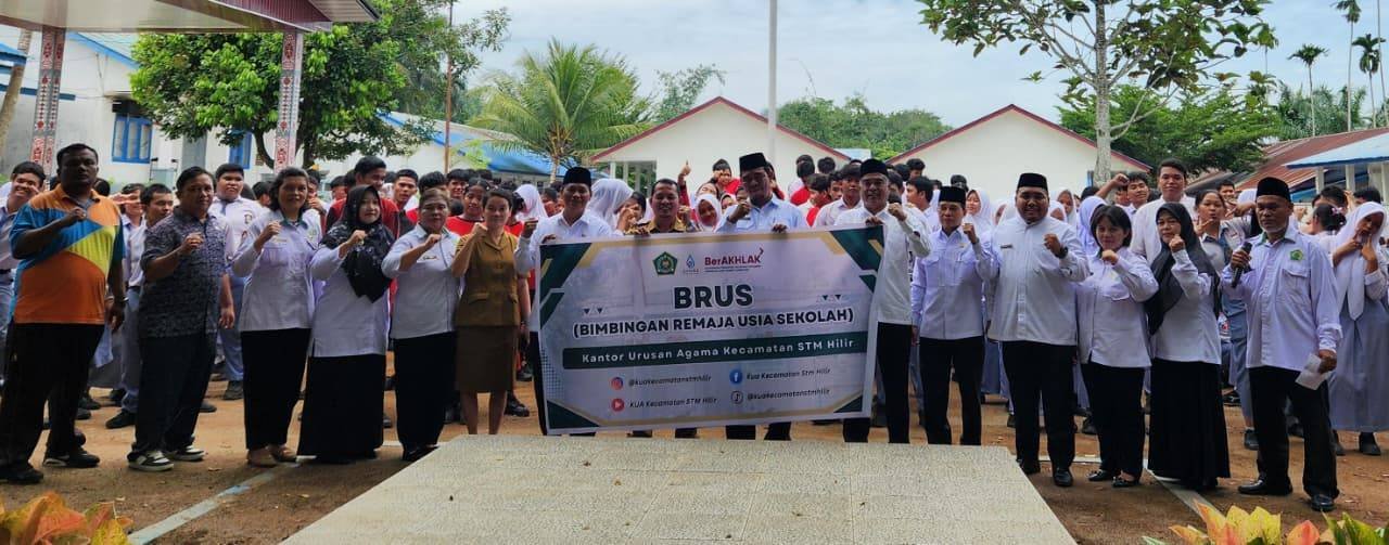 KUA STM Hilir Laksanakan Brush di SMAN 1 STM Hilir