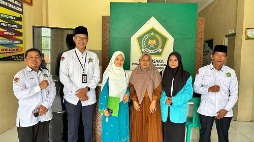 Ka. KUA Kec. Pinggir Jadi Laboratorium Pengabdian Mahasiswa Ekonomi Syariah STAI Al Azhar Pekanbaru