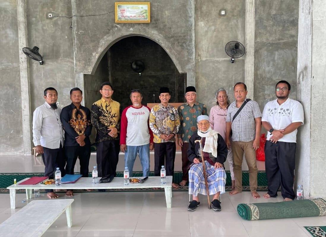 Kepala KUA Rumbai Laksanakan Ikrar Wakaf Tanah pada Yayasan Kurnia Rahma Hasanah