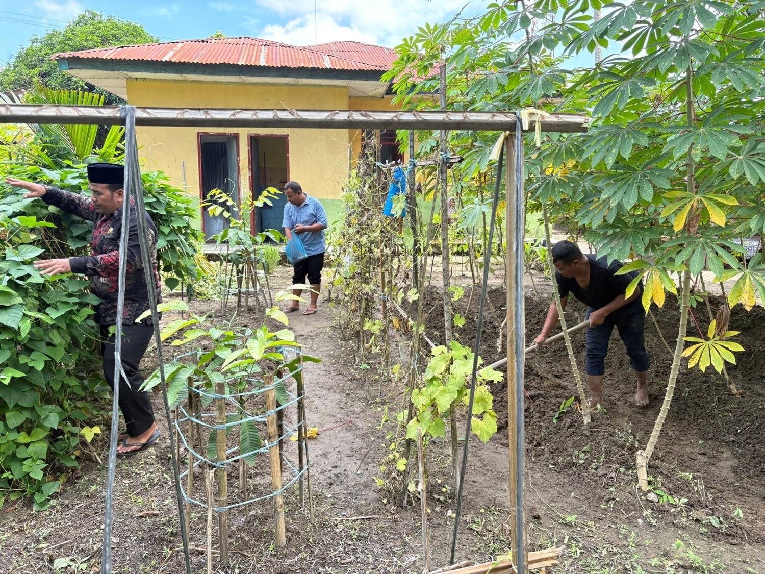 Staf KUA Bandar Khalifah Tanamkan Kesadaran Ekoteologi dalam Pembinaan Umat