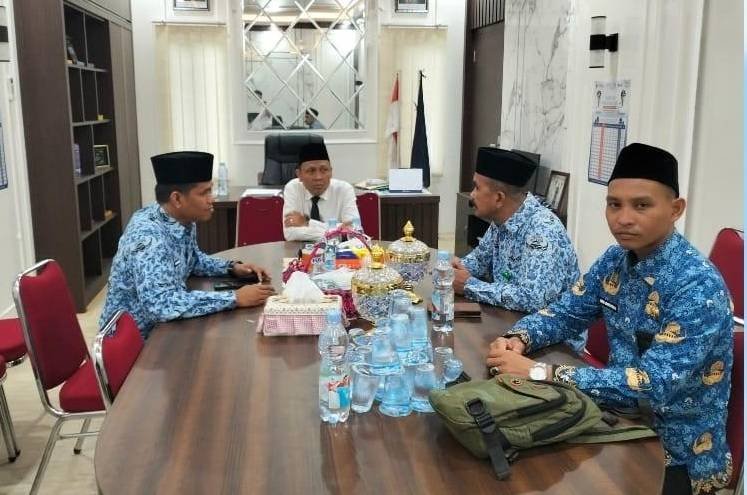 Kepala KUA Rumbai hadiri rapat persiapan MTQ Tingkat Kecamatan di Kantor Camat Rumbai Barat