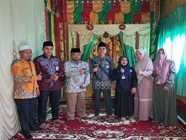 KUA Tambusai Utara Resmi Lepas Mahasiswi Magang Selama Dua Bulan dari UIN Sjech M. Djamil Djambek Bukittinggi