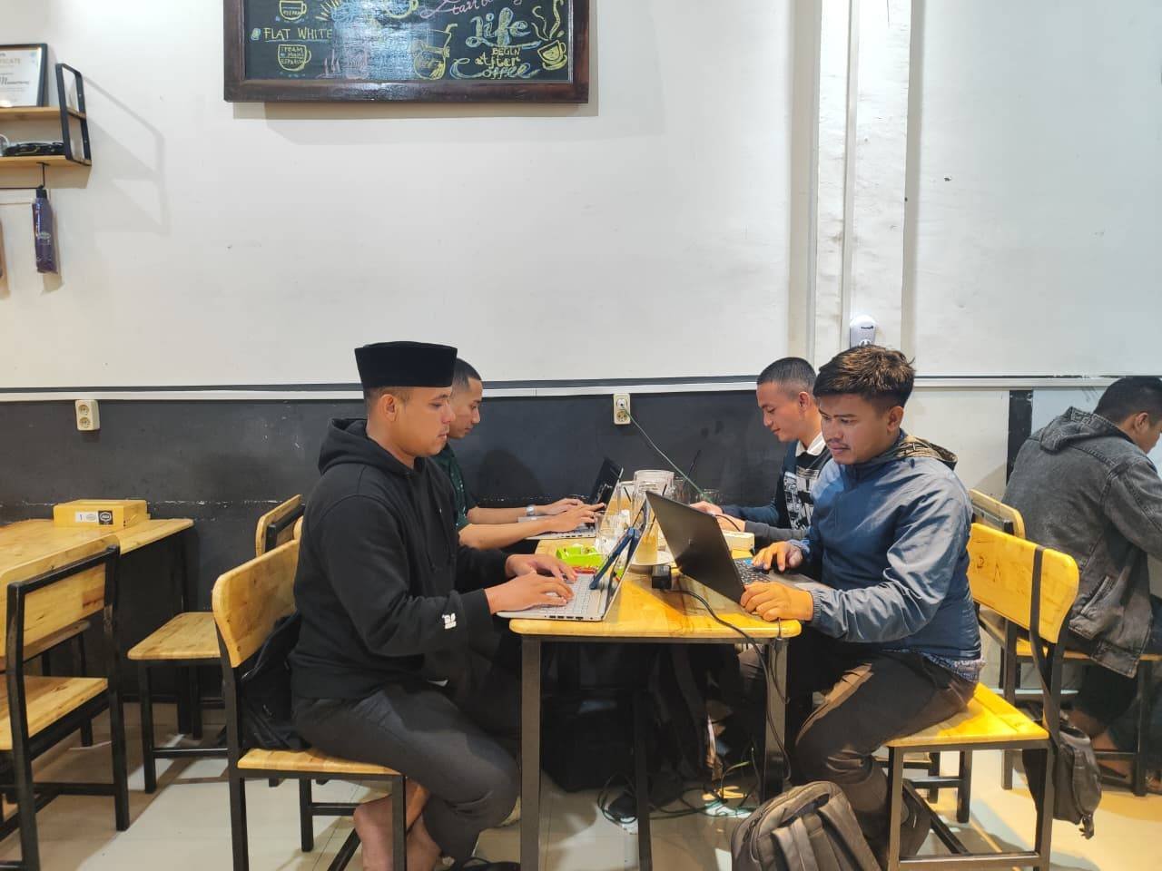 Bahas Teknis E-Kinerja Tw III: Penghulu KUA Tuhemberua dan KUA Sawo Gelar Diskusi Interaktif Bersama Humas APRI Sumut