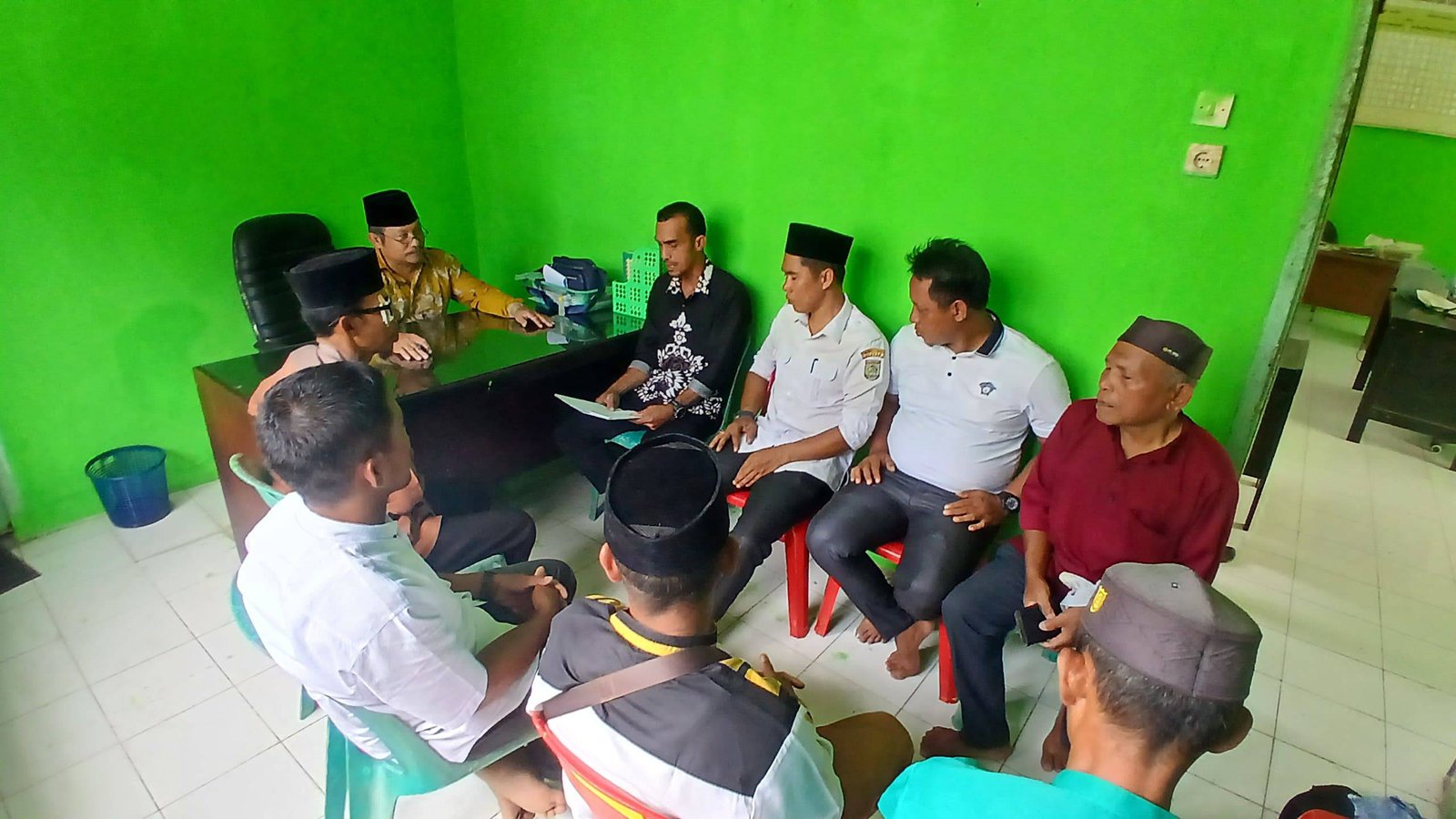 Ikrar Wakaf di KUA Tanjung Balai Sahkan Tanah untuk Kemaslahatan Umat