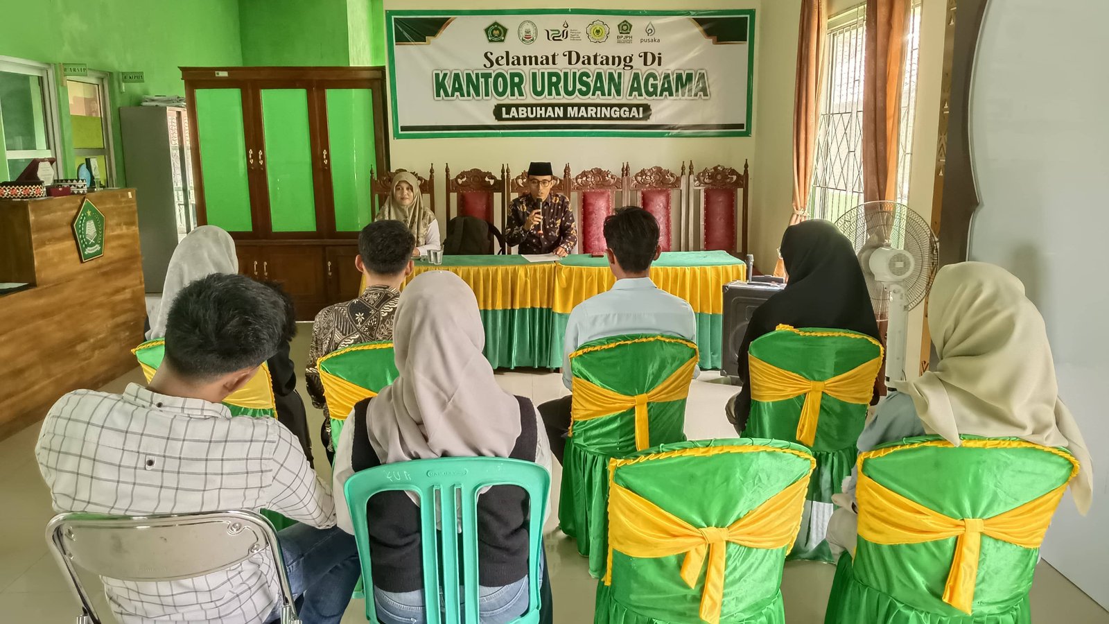 KUA Labuhan Maringgai Tekankan Nilai Kesalingan dalam Bimbingan Perkawinan Calon Pengantin