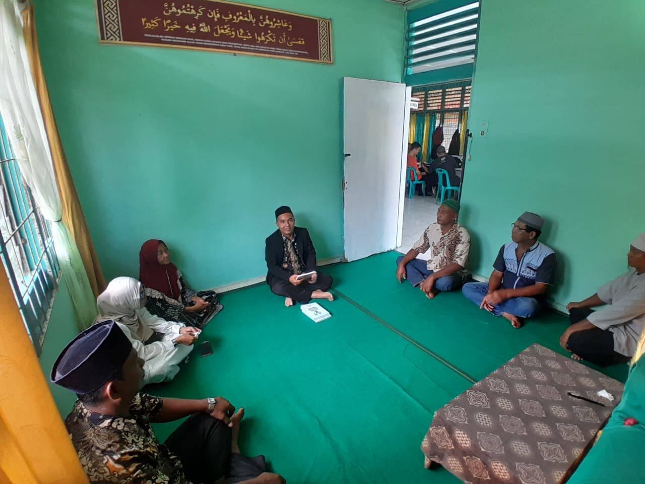 Kepala KUA Pulau Rakyat Melakukan Bimbingan Pernikahan