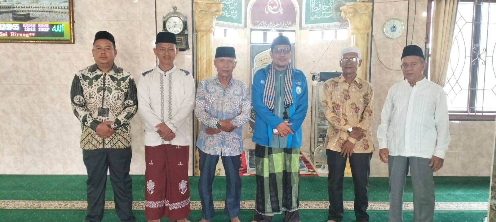 Safari Jum’at Tingkatkan Keakraban Antara Aparatur KUA dan Masyarakat Bandar Khalifah