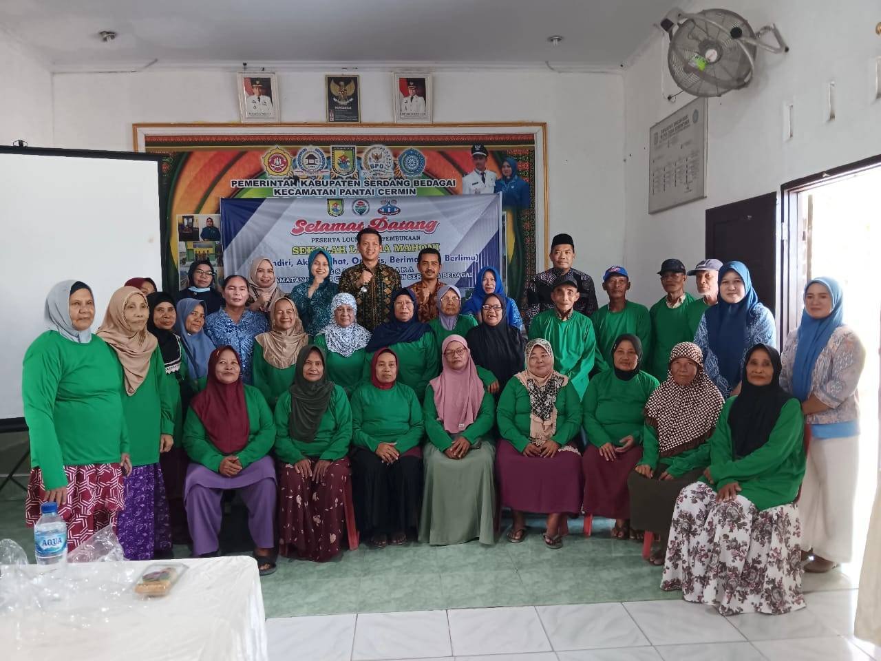 Kepala KUA Pantai Cermin Hadiri Launching Sekolah Lansia di Desa Sementara