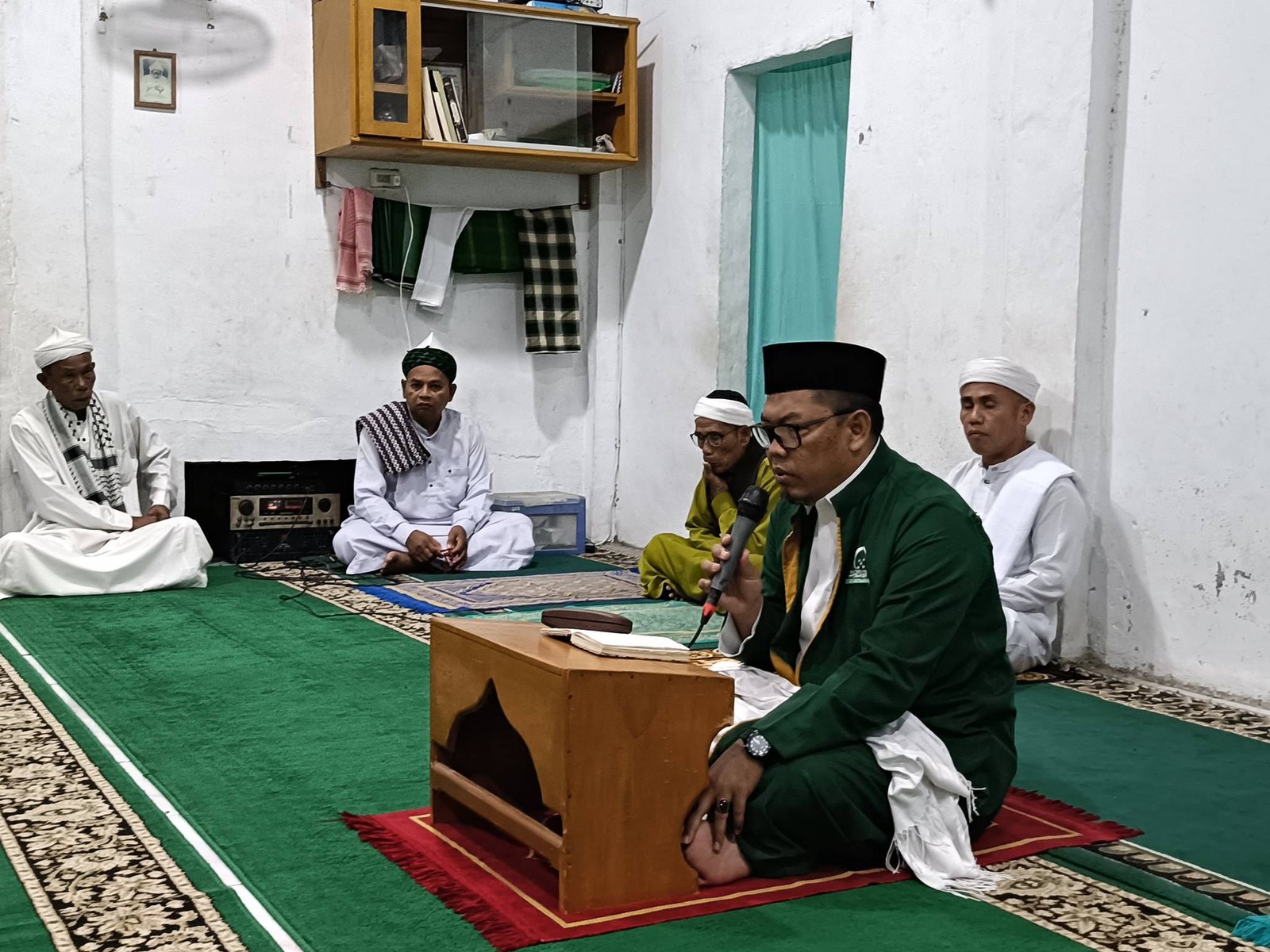 Kepala KUA Pantai Cermin Hadiri Kegiatan Suluk Tarekat Naqsyabandiyah di Desa Kota Pari