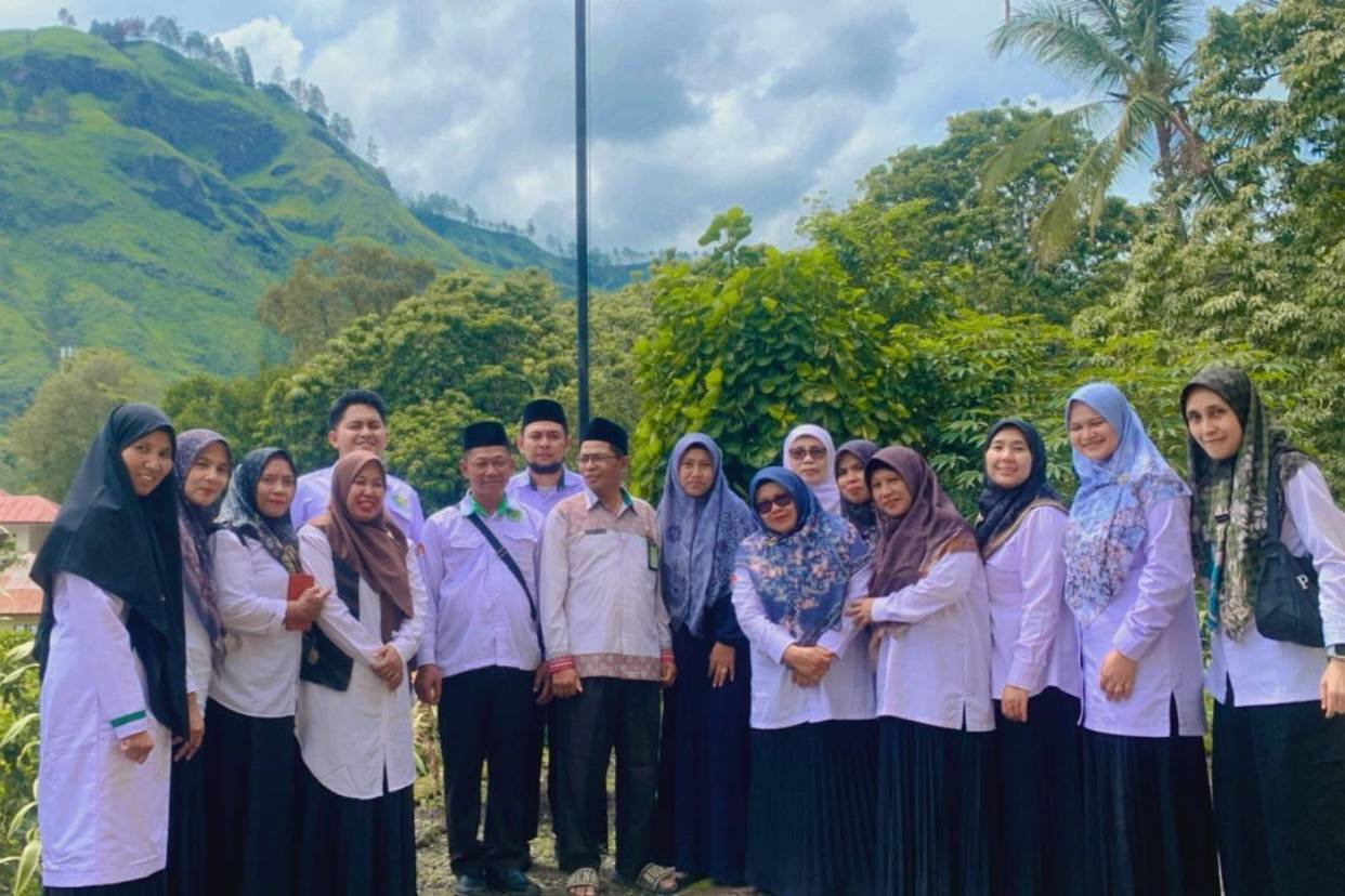 Rapat Koordinasi Staf dan Penyuluh Agama Kecamatan Pane, Dolok Pardamean, dan Haranggaol di Kantor KUA Haranggaol