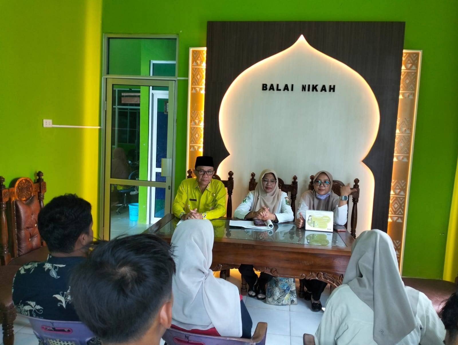 KUA Purbolinggo Laksanakan Bimbingan Perkawinan, Tanamkan Empat Pilar Sakinah bagi Calon Pengantin 