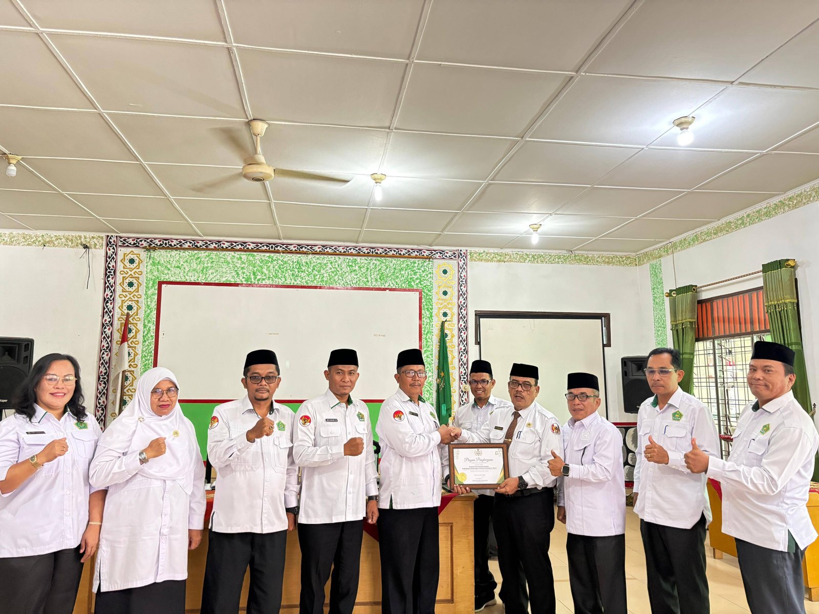 Ka. KUA Gunung Malela Raih Penganugerahan Baznas Awards 2025