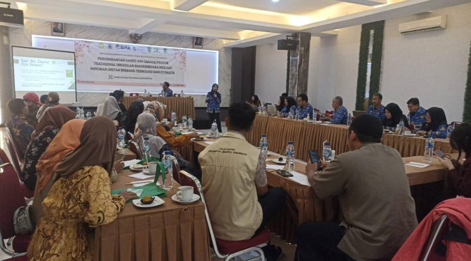 Program Pemberdayaan Produk Unggulan Daerah: Dawet Ayu Banjarnegara Dikembangkan Jadi Minuman Instan Berbasis Teknologi