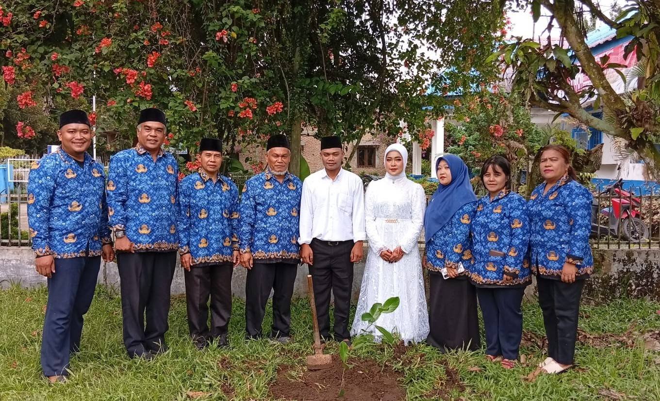 Pelaksanaan Asta Prosta Kemenag, KUA STM Hilir Tekankan Ekoteologi bagi Catin Melalui Gerakan Menanam Pohon