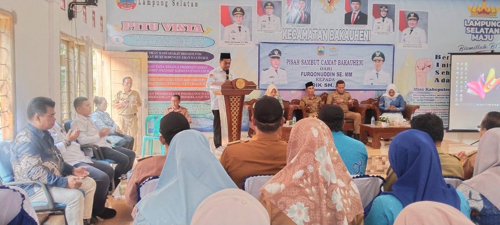 Kepala KUA Bakauheni Hadiri Pisah Sambut Camat, Pimpin Doa untuk Pejabat Lama dan Baru