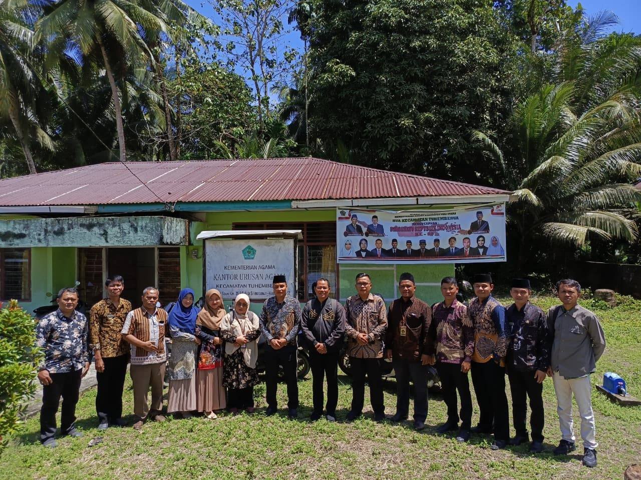 KUA Tuhemberua Sambut Tim Supervisi Layanan Administrasi Nikah dan Rujuk dari Kemenag Nias Utara