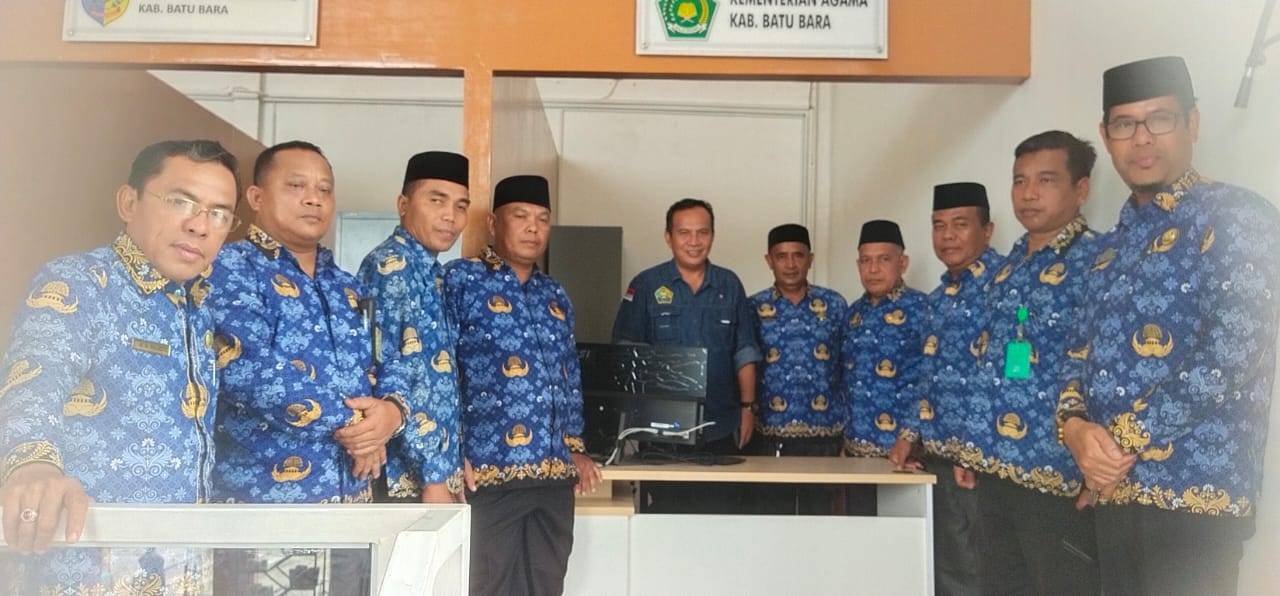 Ka. KUA se-Kabupaten Batubara Dampingi Ka.Kan Kemenag Tinjau Stand Mall Pelayanan Publik 