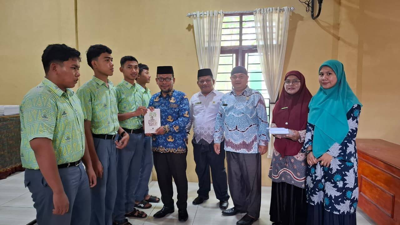 Cegah Pernikahan Dini, KUA Kisaran Timur Gelar BRUS di MAN Kisaran