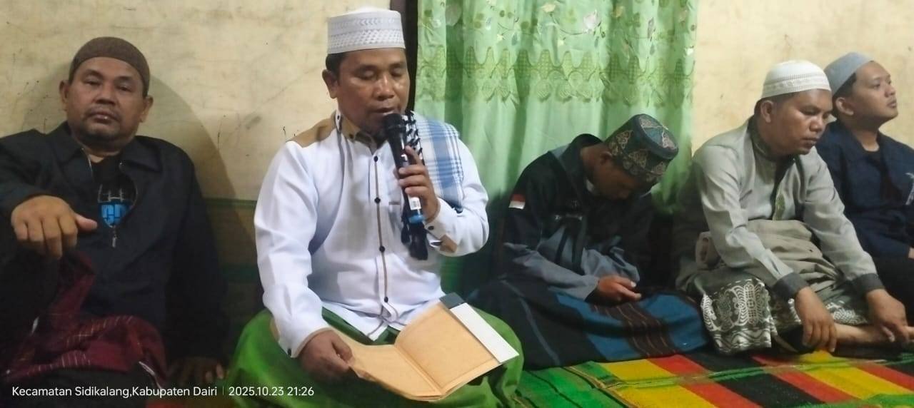 KUA Sidikalang Perkuat Pemahaman Agama: Kajian Kitab Turats Fiqih Tahara di Kalang Simbara